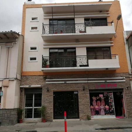 Hostal Nizza Куэнка Экстерьер фото