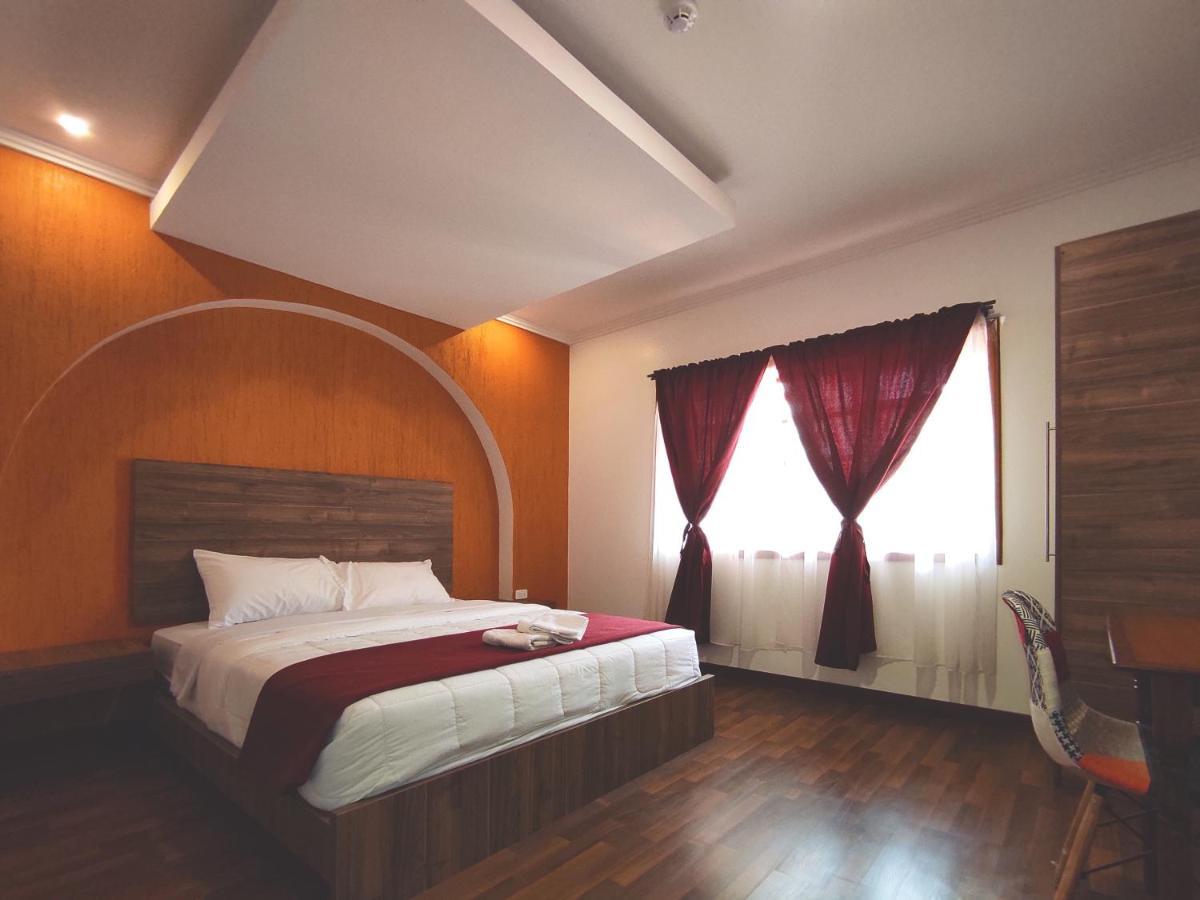 Hostal Nizza Куэнка Экстерьер фото