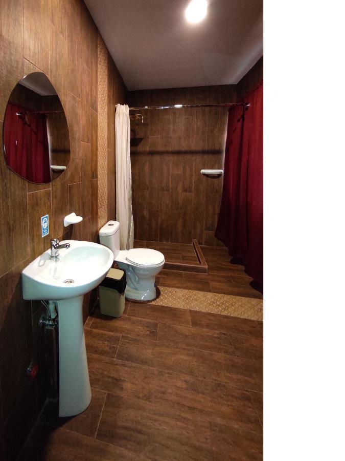 Hostal Nizza Куэнка Экстерьер фото